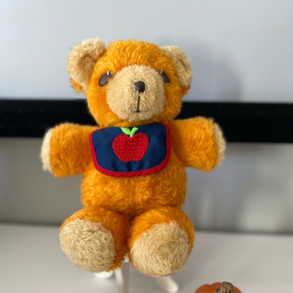 Vintage 1975 Fisher Price Freddy Teddy Squeaker Works Apple Bib Plush Stuffed